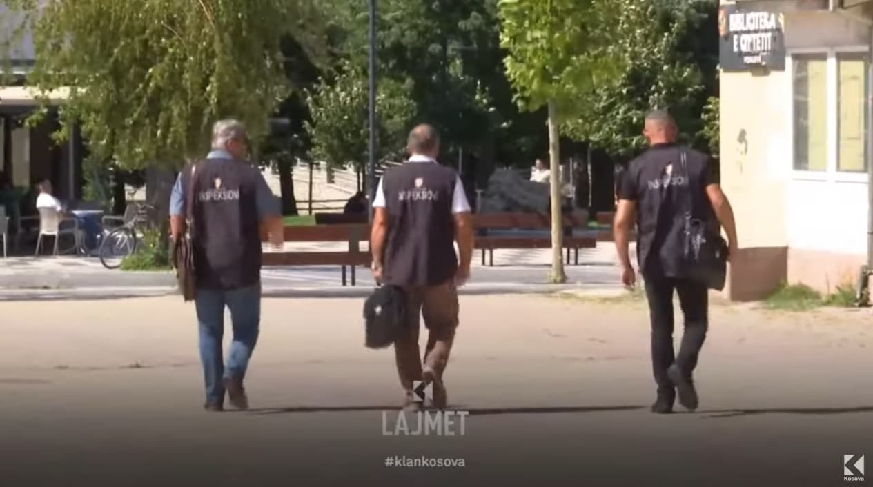 Inspektohen çmimet e teksteve shkollore në Podujevë (VIDEO)