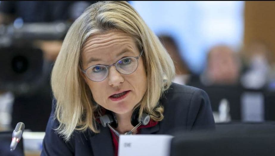Cramon: Na duhet Serbi demokratike, jo sjellje e butë ndaj Vuçiqit