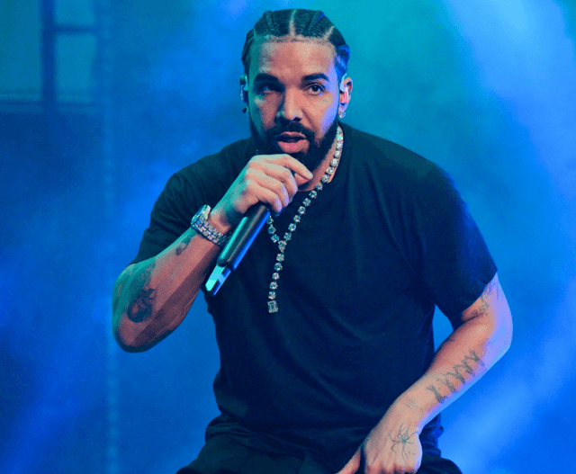 Reperi Drake e përmend Prishtinën dhe tensionet në këngën e tij të re