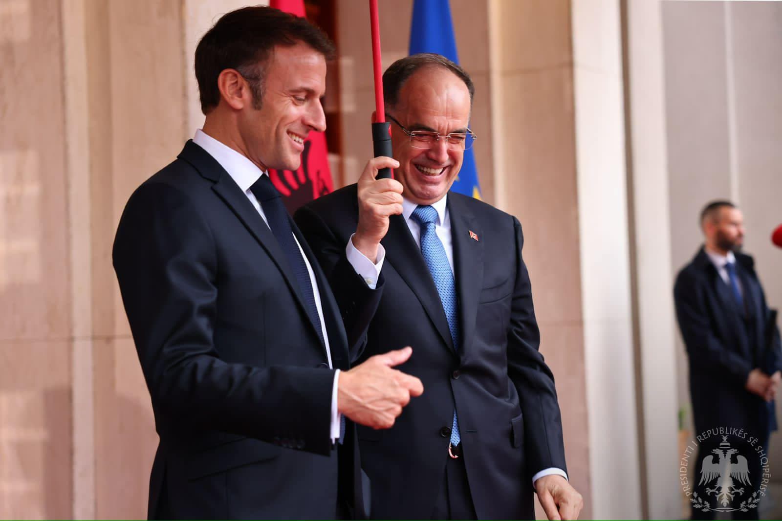 Takimi Begaj-Macron përmes fotove