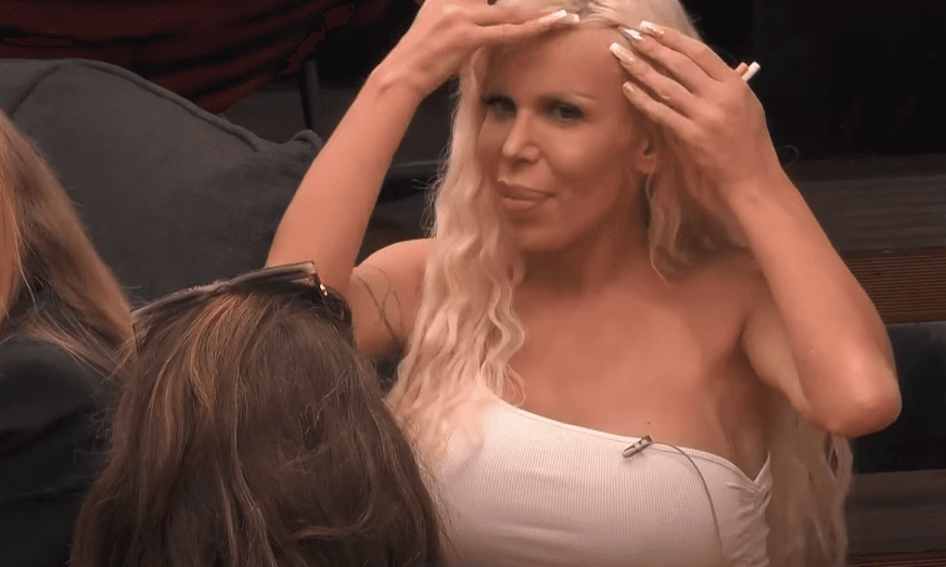 Edona thotë se kur ishte djalë 13 vjeç, donte ta priste organin gjenital me gërshërë