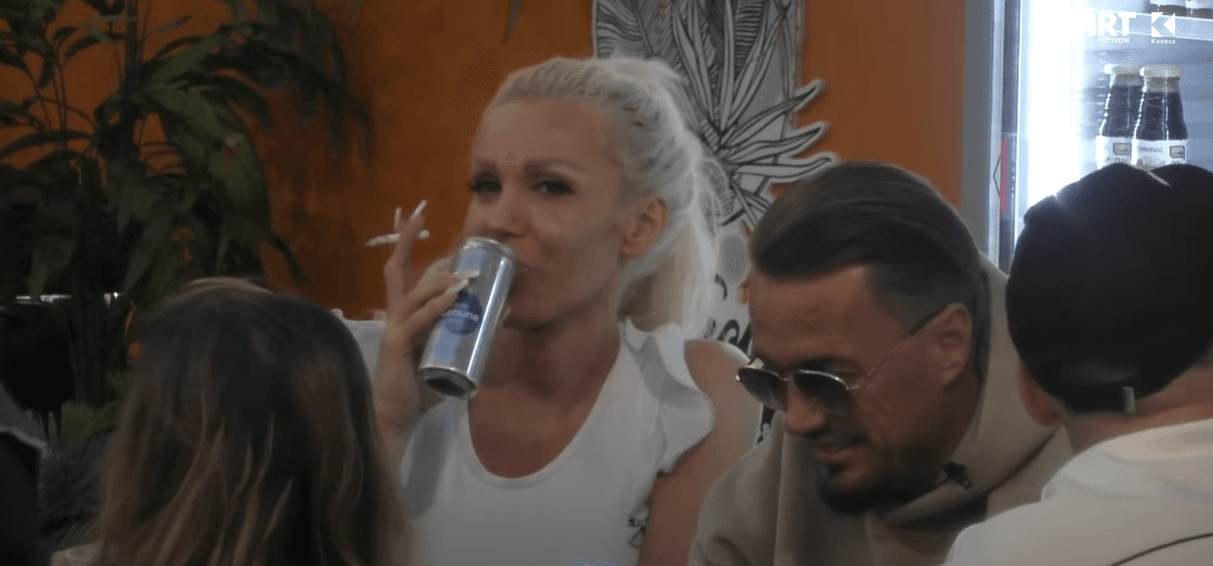 Edona, Santianes: Ti më pëlqen shumë je natyrale, unë jam ‘femër e gumës’ (VIDEO)