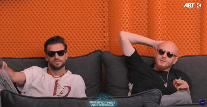 "Hajredin Pasha", banorët ia krisin këngëve patriotike në Big Brother Vip Kosova 2  (VIDEO)