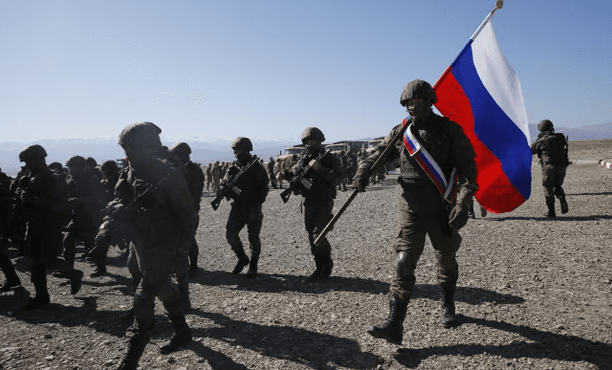 Rusia rekruton serbë në përpjekje për të përforcuar forcat ushtarake në Ukrainë
