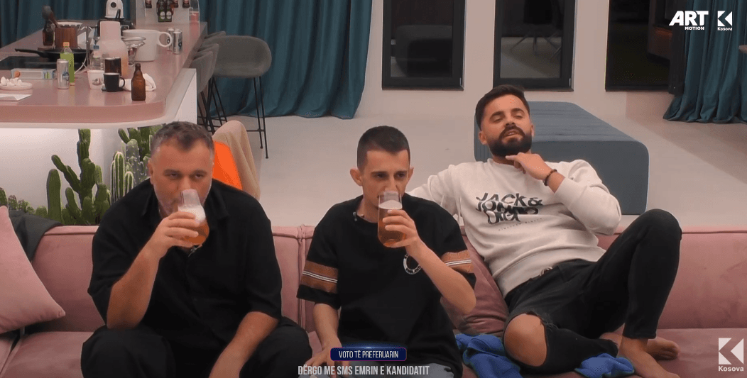 Buci, Gania e Meti s'pushojnë me batuta - çfarë thanë ata kësaj radhe? (VIDEO)