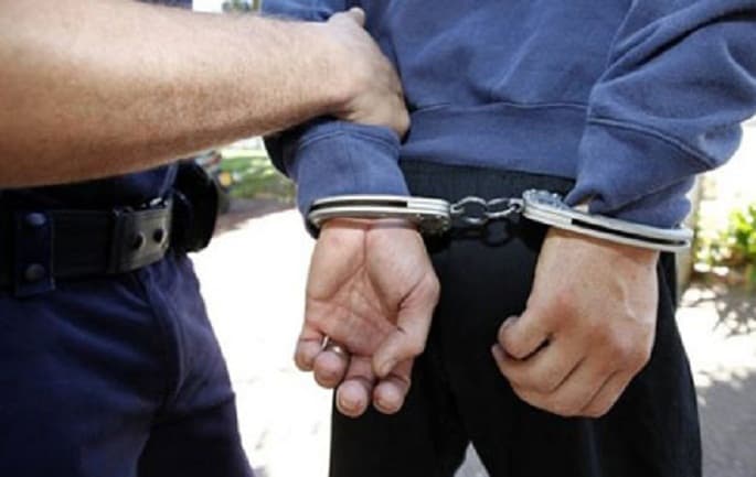 Arrestohet një person në Podujevë pasi kanosi policët