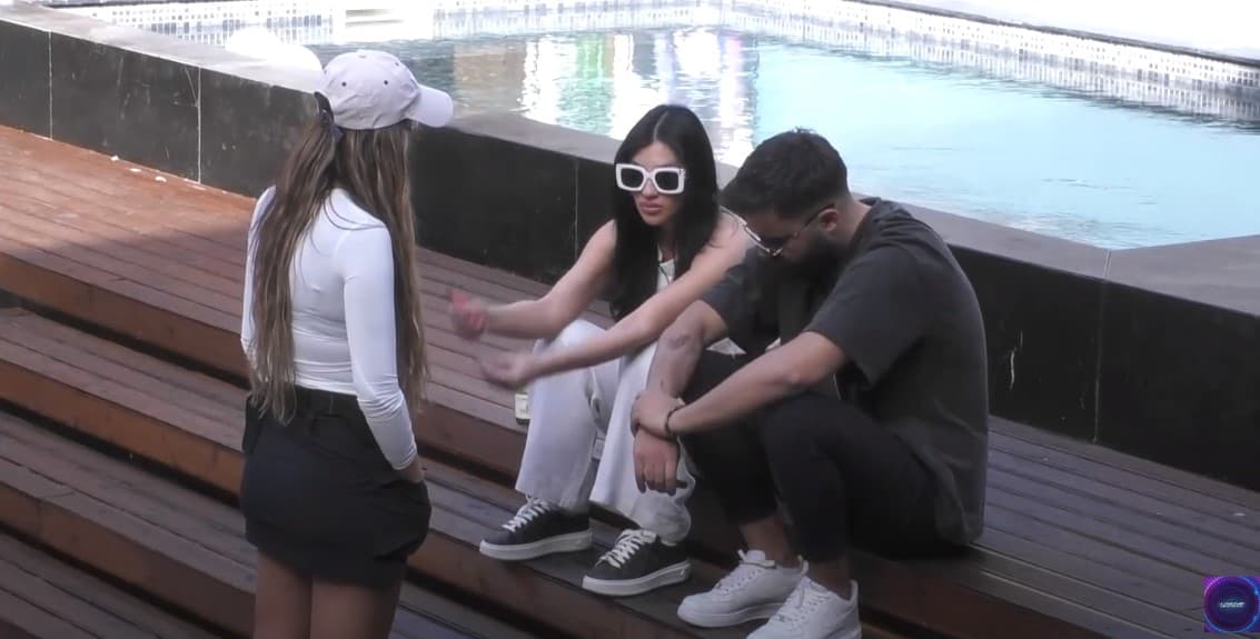 Brikena tregon se ka frikë të debatojë me banorët që janë më të mëdhenj se ajo (VIDEO)
