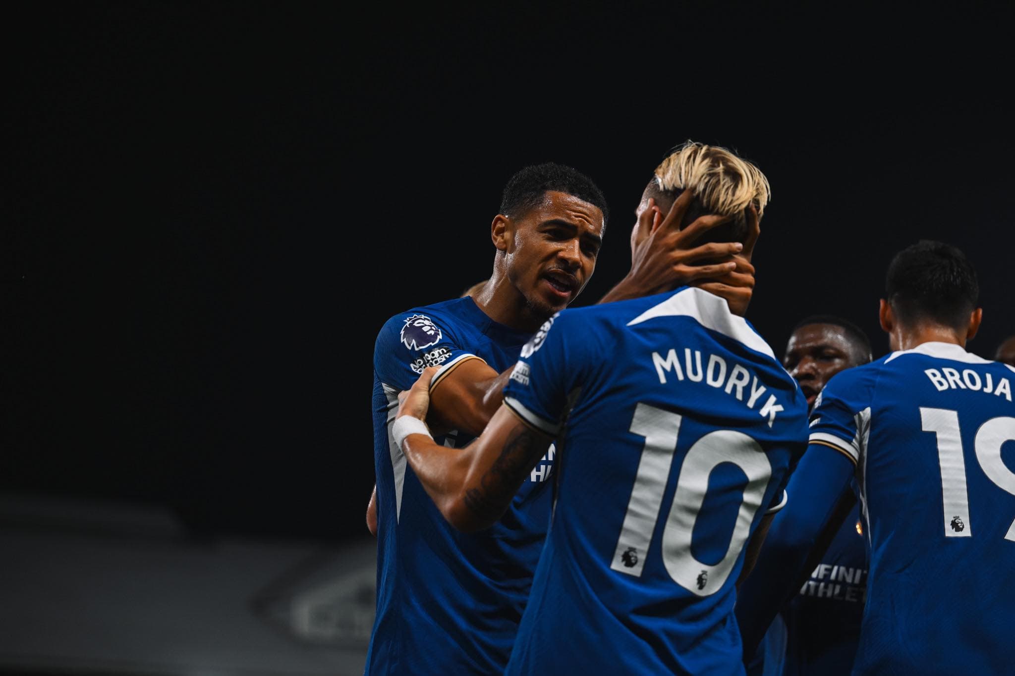 Chelsea kthehet te fitorja