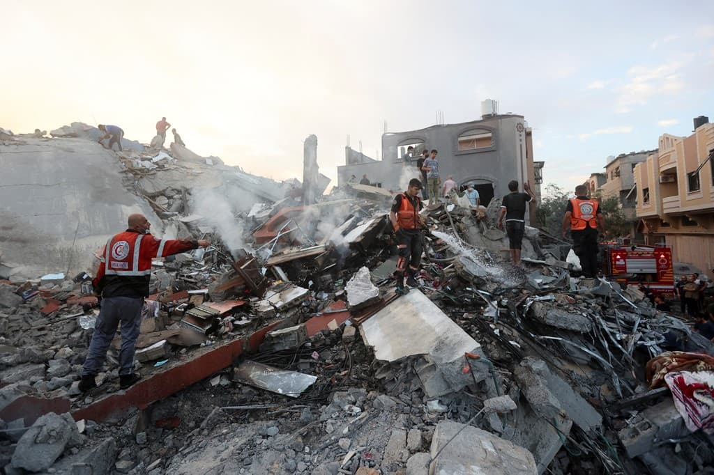 Foto që tregojnë dëmet e shkaktuara pas sulmeve në Ashdod dhe Gaza