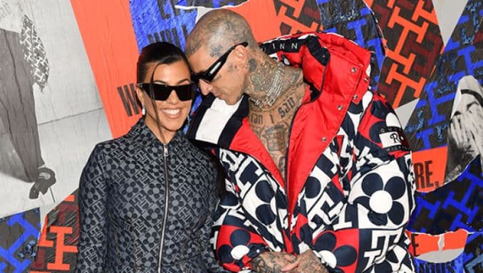 Kourtney Kardashian merr një befasi të mrekullueshme nga Travis Barker (VIDEO)
