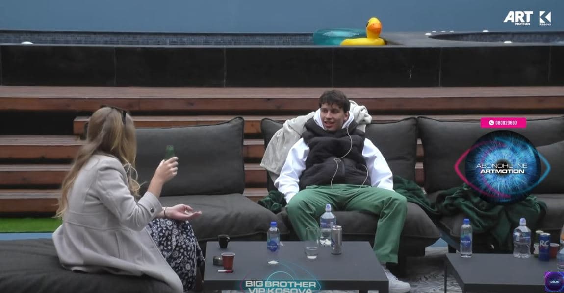 "Ke filluar bukur", Monika lavdëron Blerandon për lojën brenda shtëpisë (VIDEO)