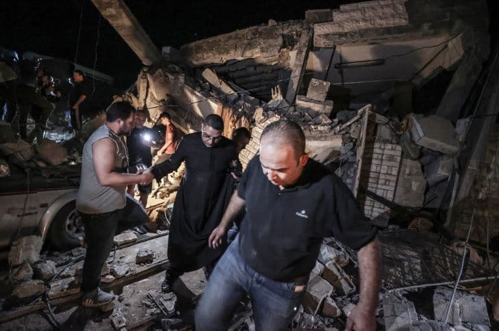 Kryepeshkopi ortodoks grek në Jerusalem dënon sulmin ajror izraelit në kishën e Gazës