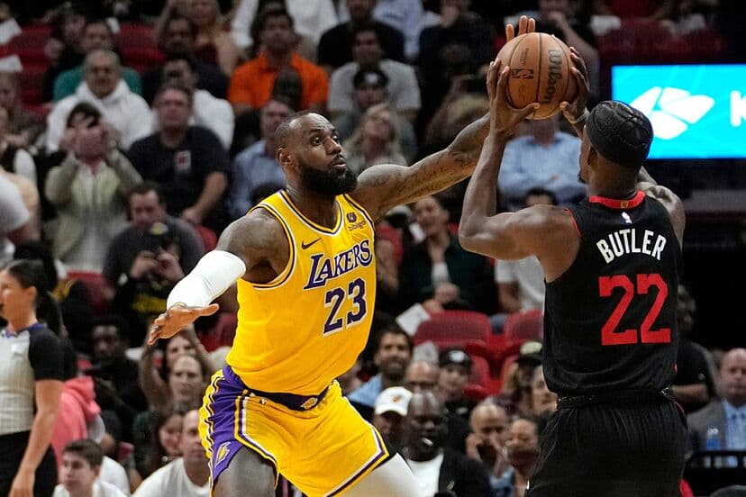 Heat fiton derbin me Lakersat