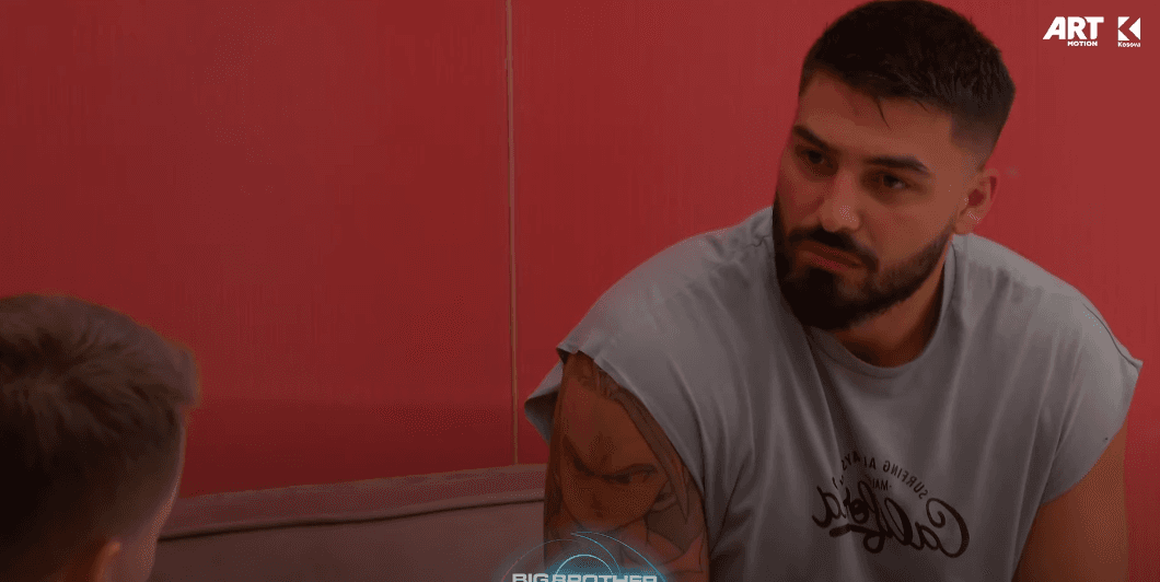 "Mos e bëj Zotin si shok", Azemi dhe Adri flasin për Monikën (VIDEO)