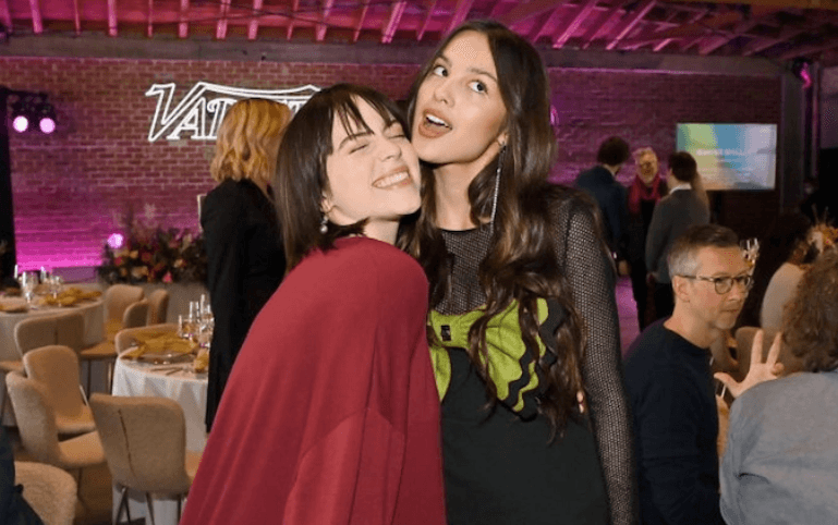 Billie Eilish tregon se cila këngë nga albumi i saj i fundit flet për Olivia Rodrigo