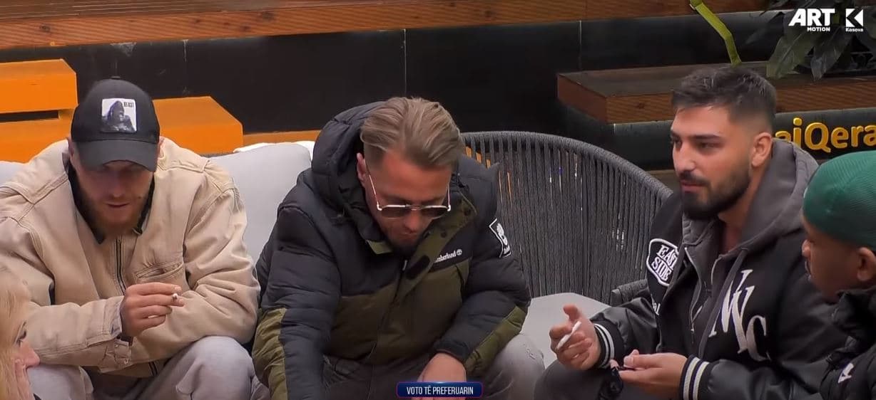 Blero drejtuar Azemit: Para se me hy në këtë format, a e ke ditë që ka këso njerëz? (VIDEO)