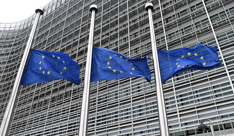 Brukseli rekomandon hapjen e negociatave me Bosnjën, por me kushte