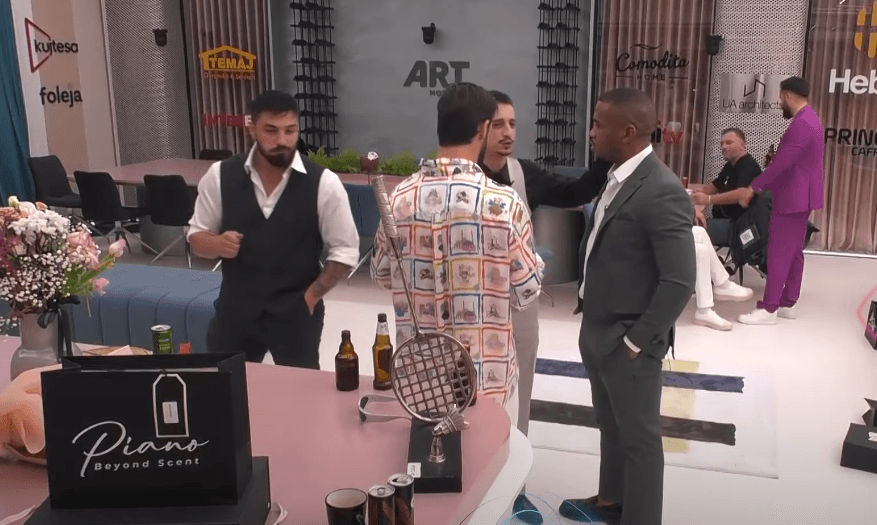 "Bashkë kemi me fjet sonte", kush po e fton Domenikun të fle me të? (VIDEO)