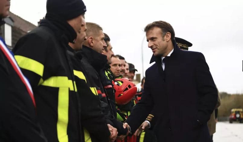 Macroni premton 50 milionë euro për viktimat e përmbytjeve në Pas-de-Calais