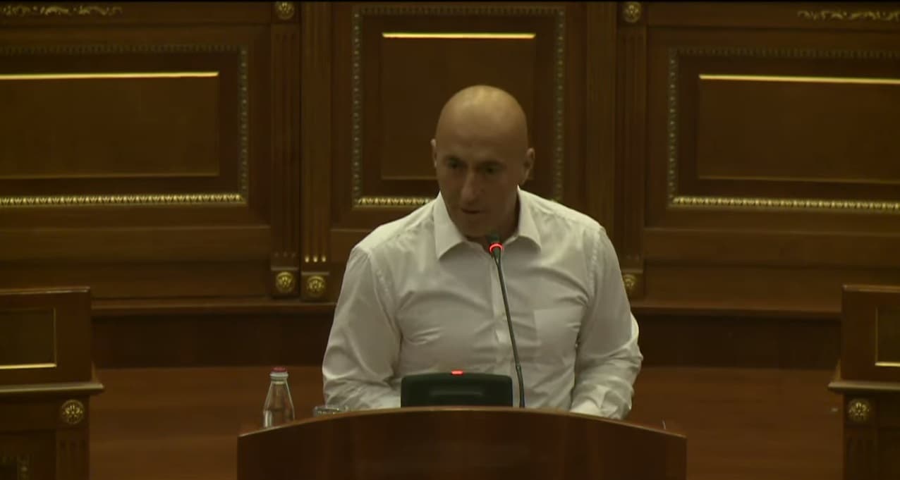 Haradinaj, Kurtit: Nëse s’e tërheq këtë buxhet, qytetarëve iu sugjeroj të të shpallin “non grata”