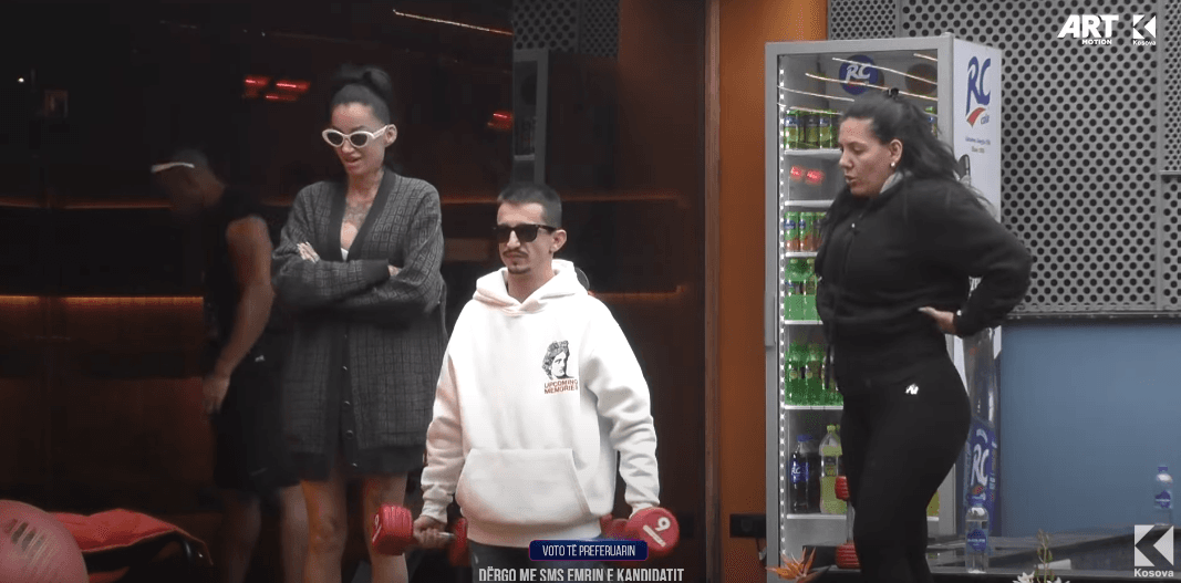 Gania i parashtron pyetjen që Ledi nuk e priste (VIDEO)