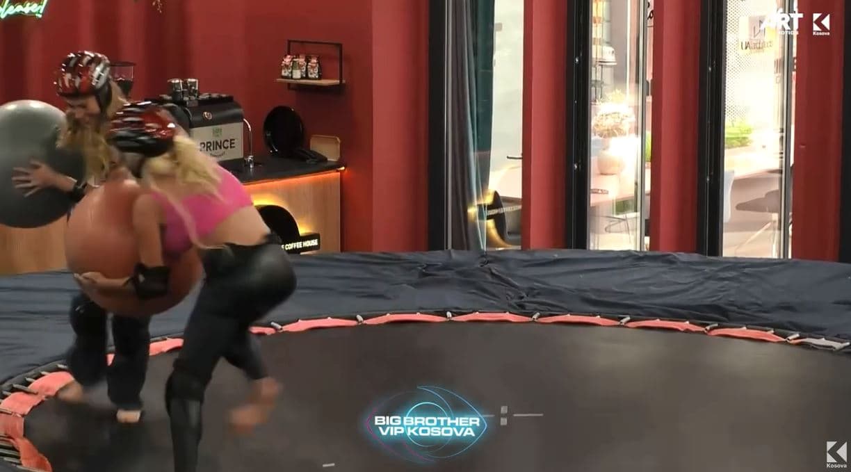 Sfida e kapitenit, Edona më e fortë se Monika (VIDEO)