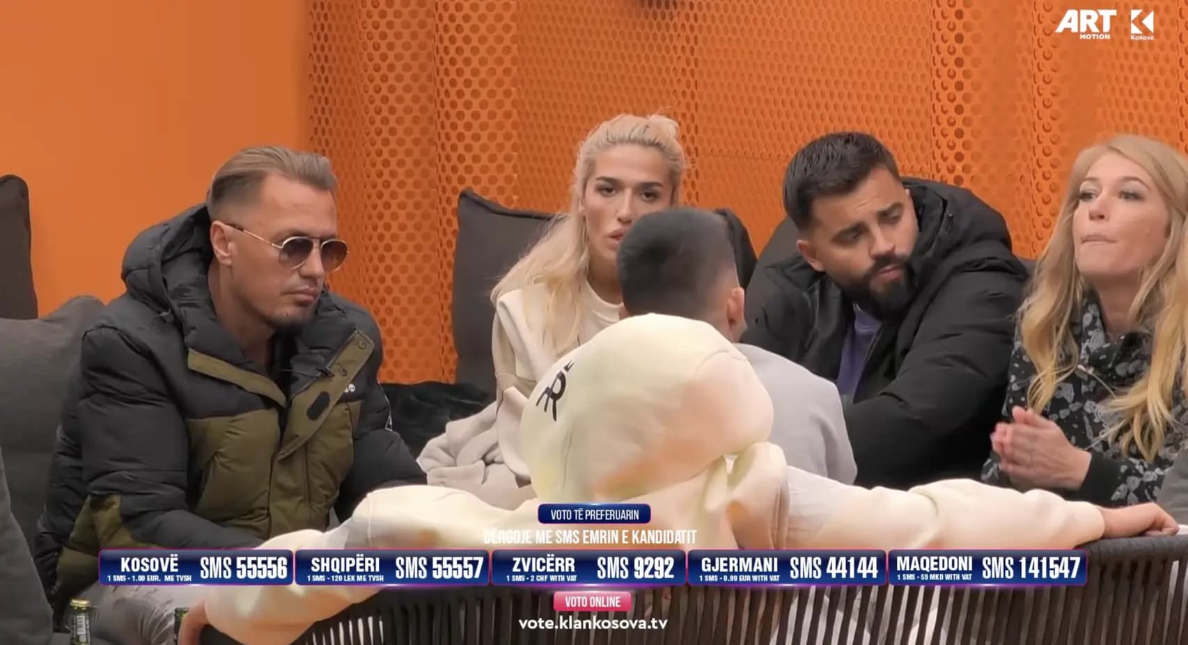 "Labil, ofendues e fyerje intelekti" - përplasja mes Monikës, Ganisë dhe Metit (VIDEO)