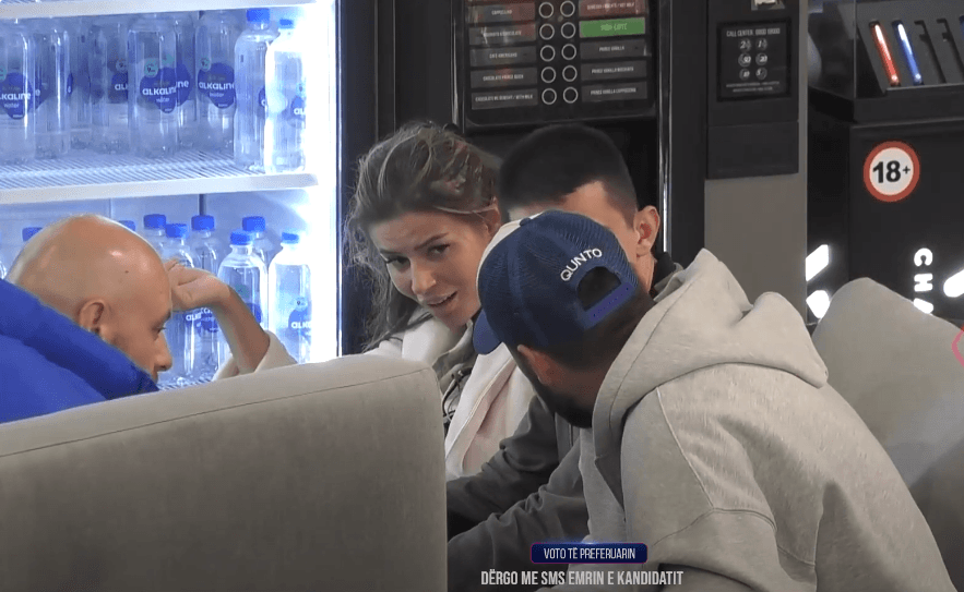 Lind një keqkuptim në mes Santianës dhe Azemit - Çka ndodhi? (VIDEO)