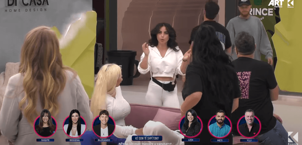Dikush ka pirë cigare në banjo - revoltohet fortë Linda (VIDEO)