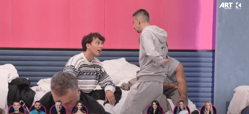 Gani Gërmia tregon se si i ka thyer rregullat duke e ndezur cigaren në avion (VIDEO)