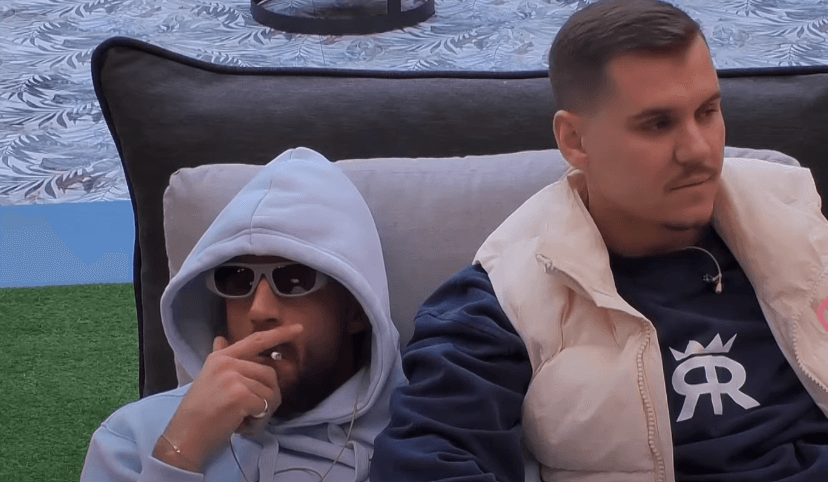 Kader, Ganiu dhe Adri këndojnë një këngë të famshme turke (VIDEO)