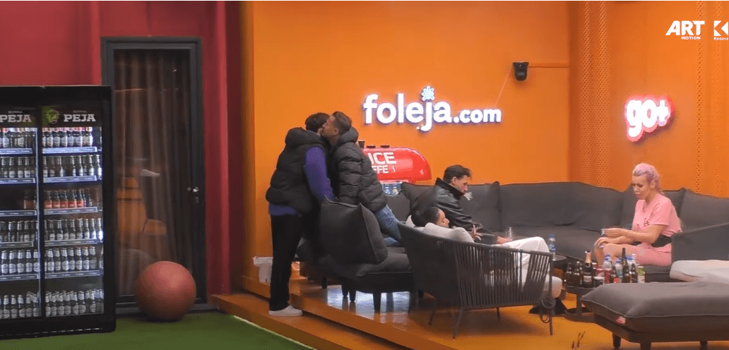 Si i thyen banorët rregullat e "Vëllait të Madh"? (VIDEO)