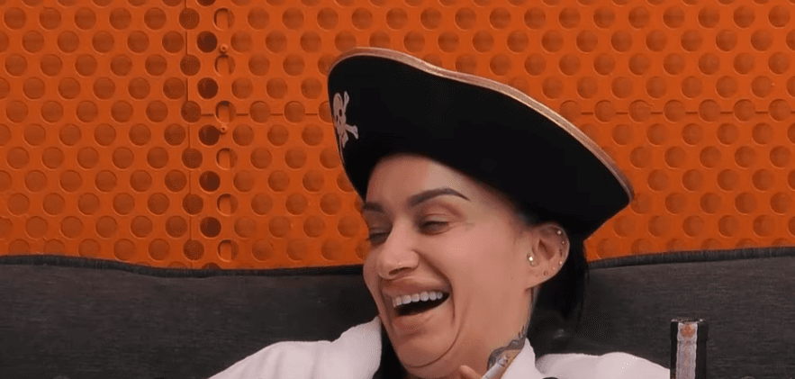 Edona pati një pyetje qesharake për Albyn (VIDEO)