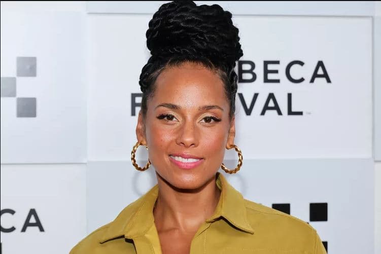 Alicia Keys flet për fuqinë e plakjes: Ju bëheni më të bukur