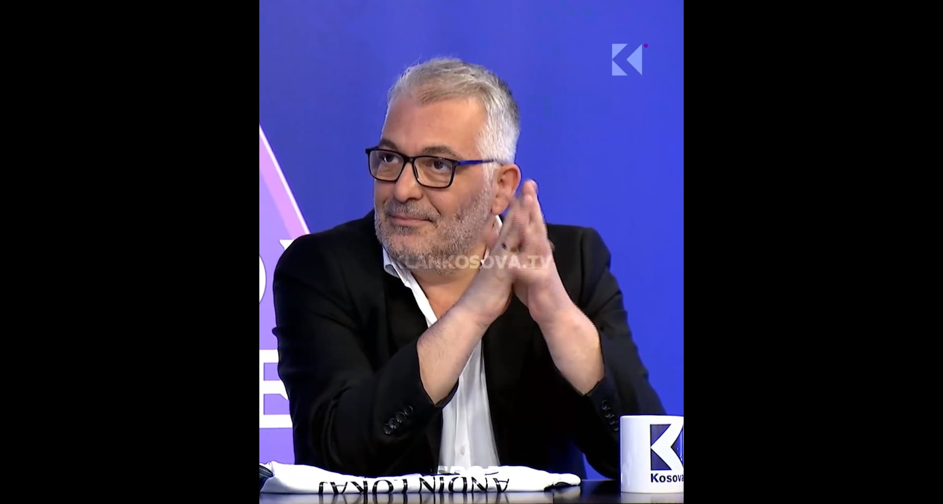 Andin Lokaj befasohet me dhuratë pas parashikimit të çmendur (VIDEO)
