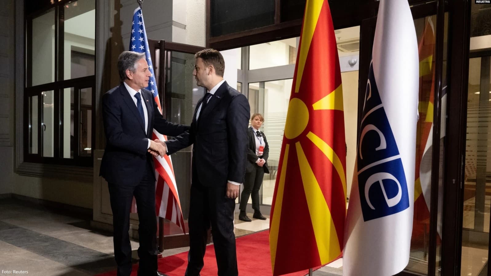 Blinkeni në Shkup pritet nga Osmani për takimin e Këshillit të Ministrave të Jashtëm të OSBE-së