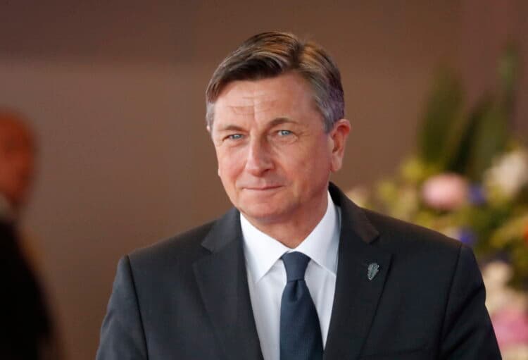 Pahor në vend të Lajçakut? - deklarohen nga BE-ja