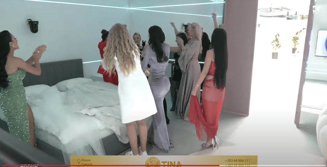 Iliriana vesh vellon e dasmës, vajzat e këndojnë "o lumja toka o.." (VIDEO)