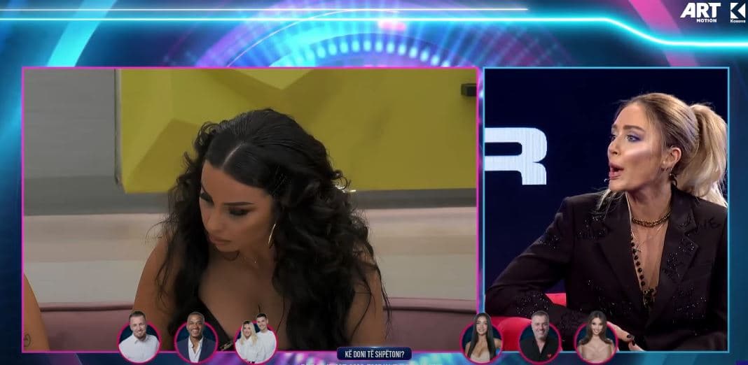 Anita e ashpër me Lindën: Po hedh gurë e po e fsheh dorën (VIDEO)