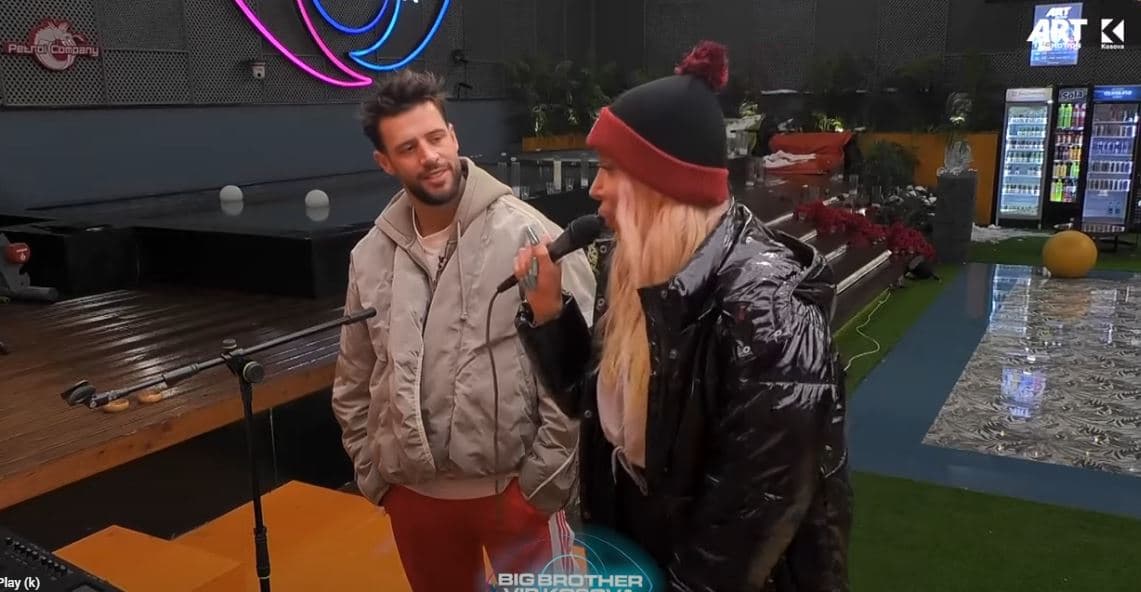"Shqipërinë e dua se jam shqiptar", Edona dhe Lumbardhi ia thonë këngës së bashku (VIDEO)