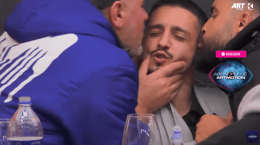 Çka po ndodh? Ylli dhe Meti puthin pafundësisht Ganinë (VIDEO)