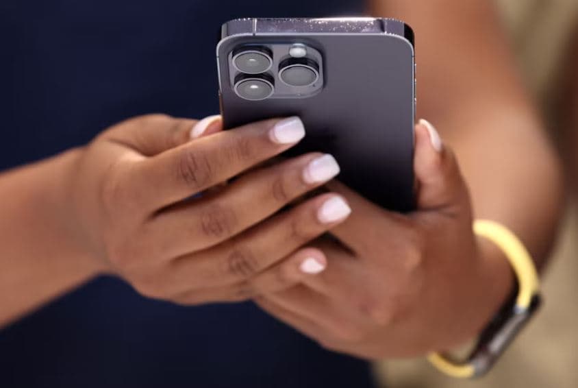 Apple u jep përdoruesve të iPhone edhe një vit falas shërbimin SOS