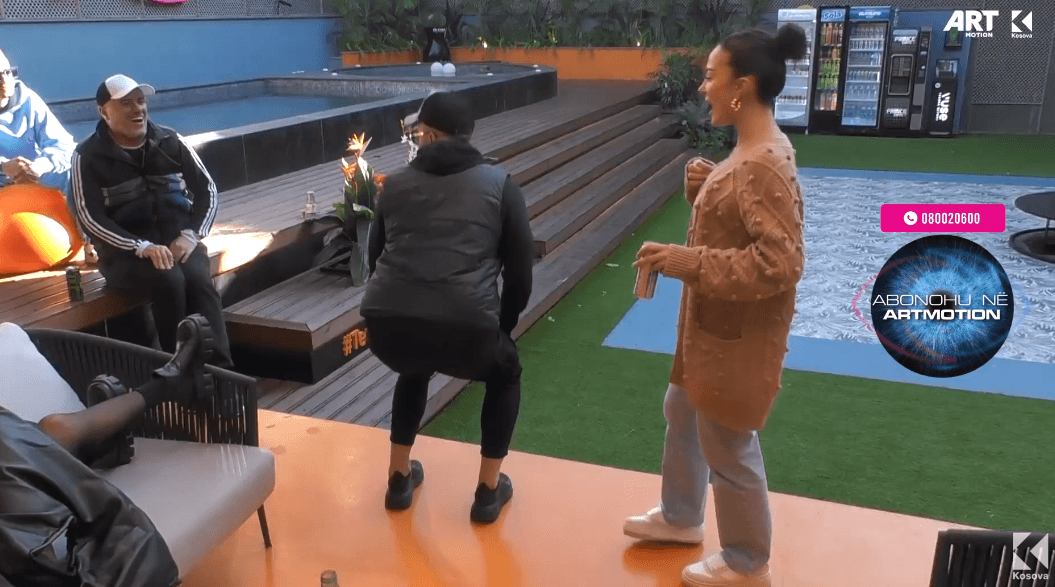 Meti bën "twerk", banorët shkrihen së qeshuri (VIDEO)