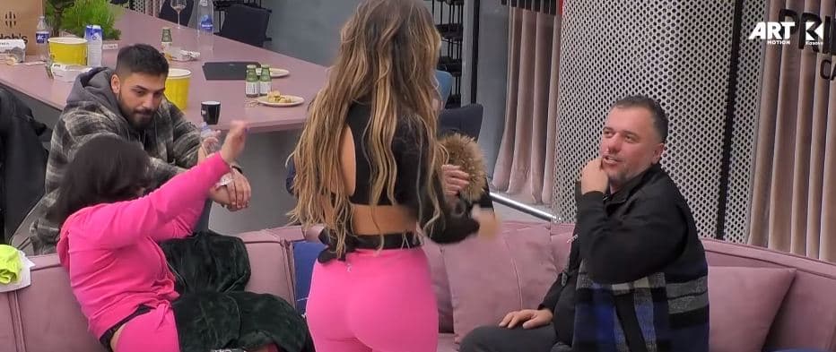 Azemi kujdeset për Santianën që mos të mbetet e uritur (VIDEO)
