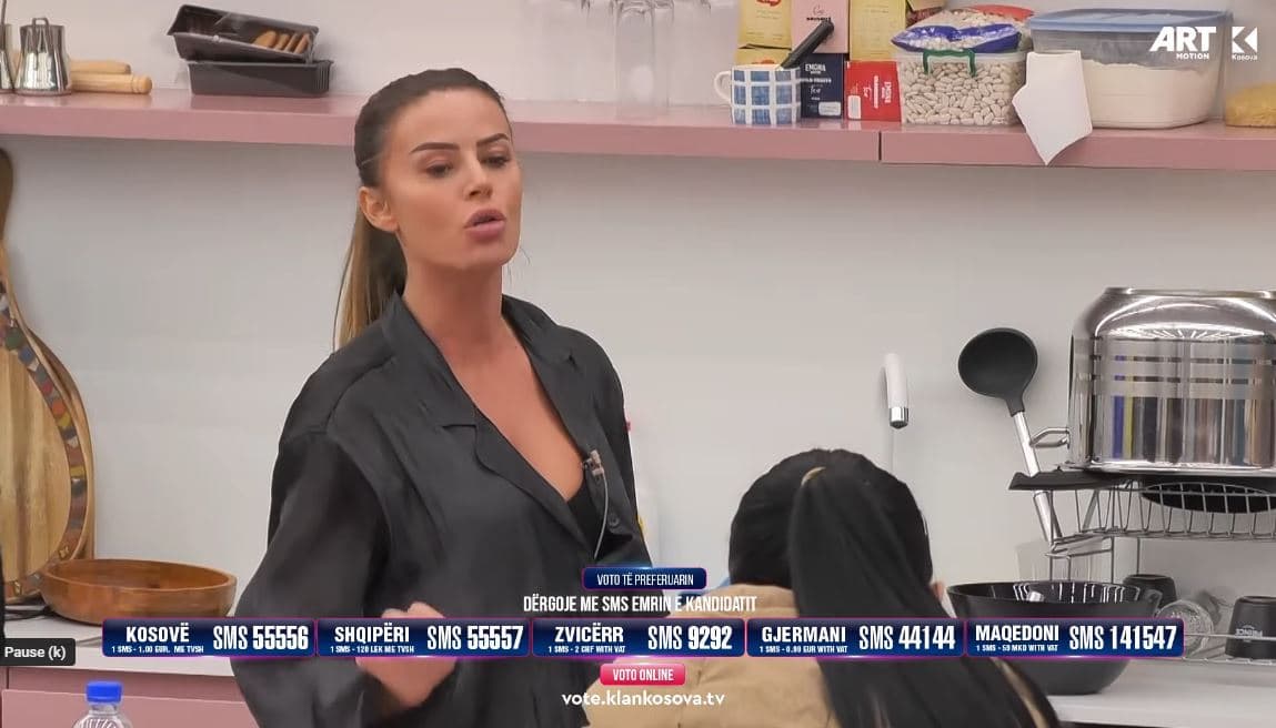 "E paedukatë", Santiana kapet sërish me Kaderin (VIDEO)