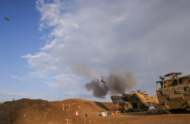 Siria thotë se ka rrëzuar raketat izraelite të lëshuara pranë Damaskut