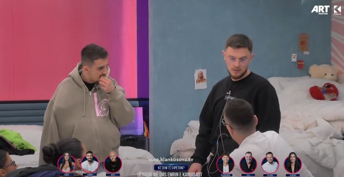 Ardi, Mirdoni dhe Ganiu diskutojnë se çka i kishte ndodhur Bleros duke kënduar për Vitin e Ri (VIDEO)