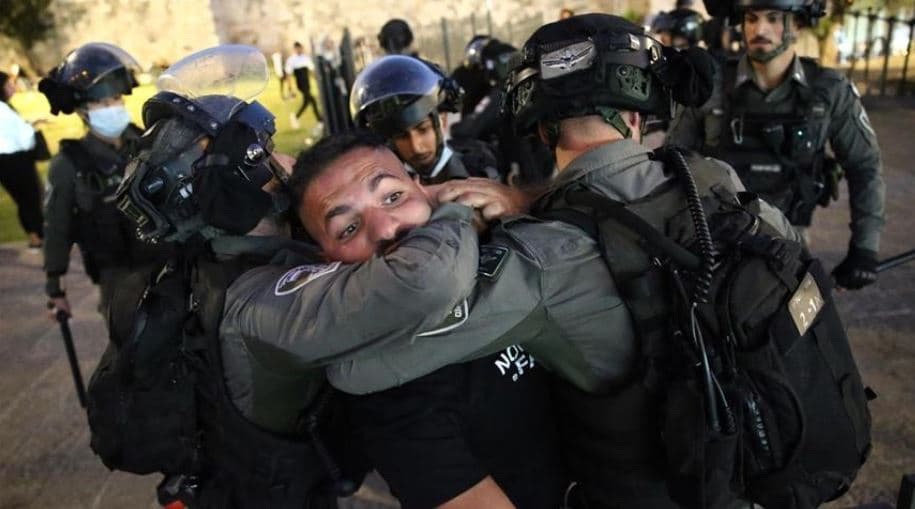 Të paktën 60 palestinezë të arrestuar në Bregun Perëndimor