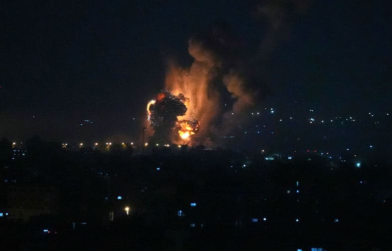 Ministria e Shëndetësisë në Gaza: Njëzet palestinezë u vranë në radhë për ushqim