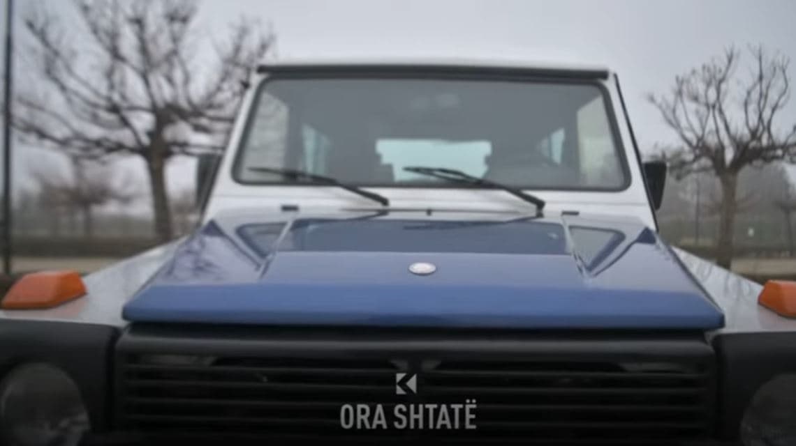 Ky është mercedesi i luftës që dikur transportonte heronjtë e Kosovës (VIDEO)